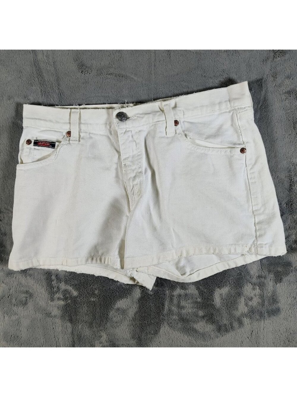 Just USA Authentic Jeanswear Women's  White Denim Shorts (M) *Fair Condition*